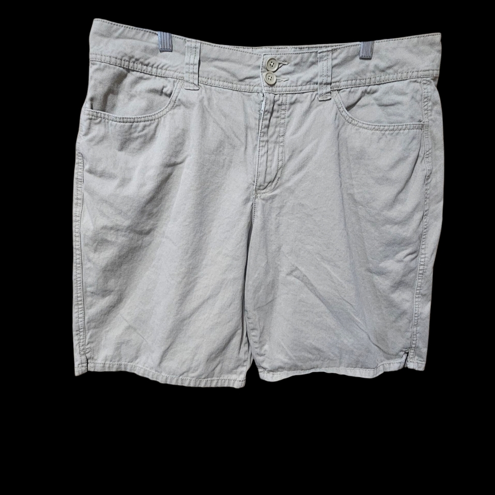 Womens Faded Glory Tan Casual Shorts Size 16